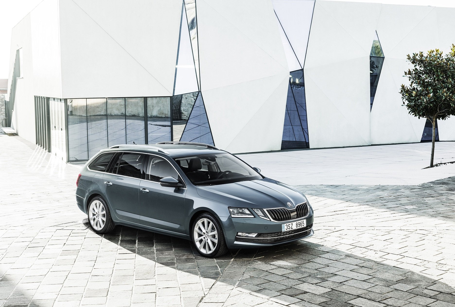 Skoda Octavia er 60 ára og þú færð pakka!